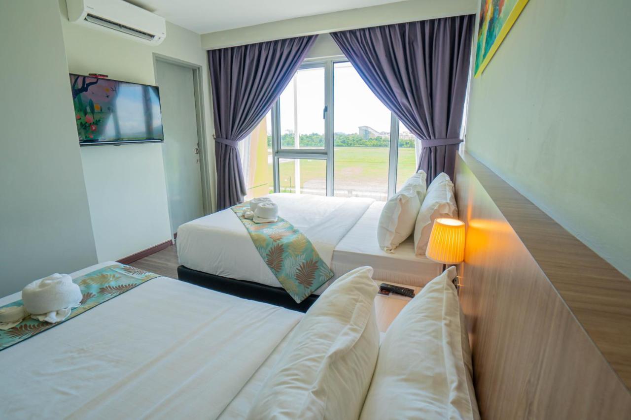 Flypod Hotel Kota Kinabalu Bagian luar foto