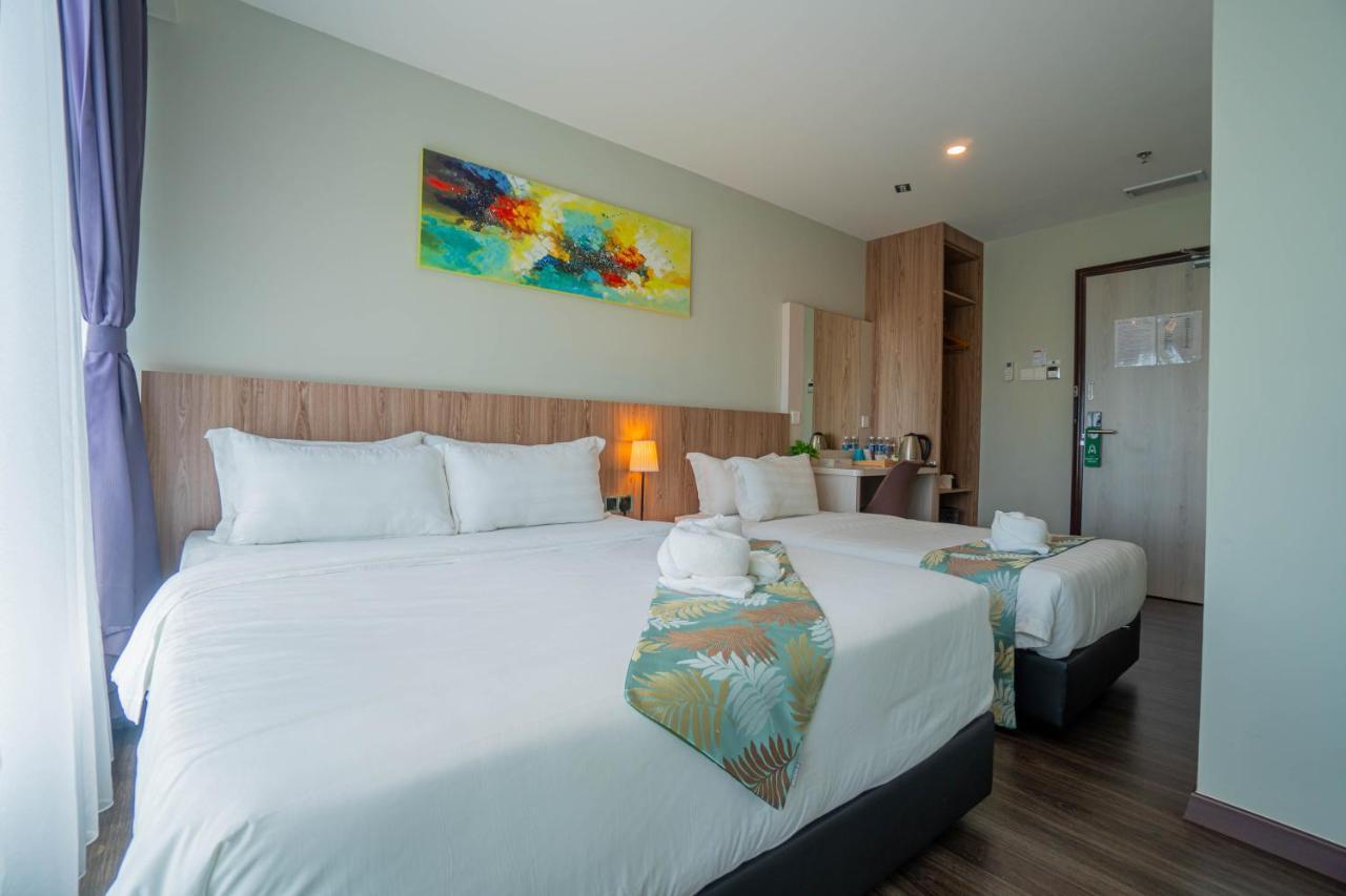 Flypod Hotel Kota Kinabalu Bagian luar foto