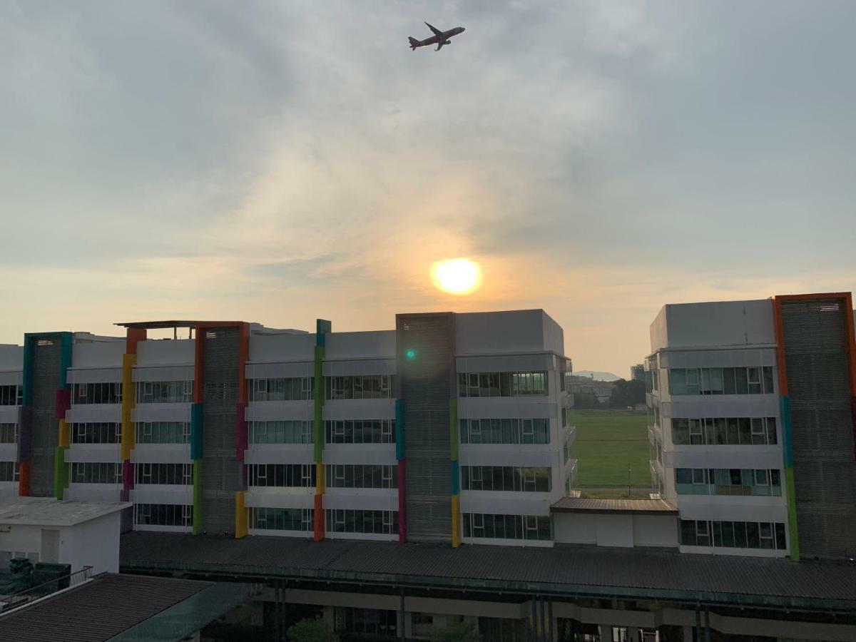 Flypod Hotel Kota Kinabalu Bagian luar foto
